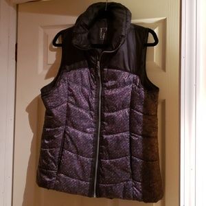 Mondetta light weight vest